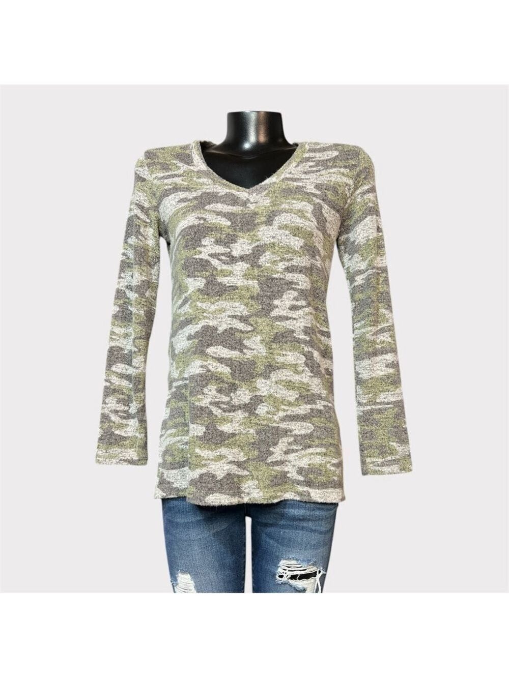 Bobeau NEW Lightweight XS Tunic Sweater Long Sleeved V-Neck Soft Camo Green Army